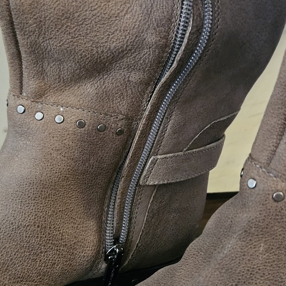 Vince Camuto Boots - Picture 2 of 5